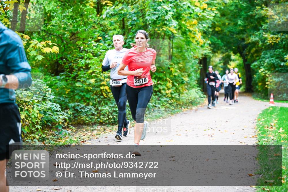 12.10.2025 - Bramfelder Halbmarathon 2025 Dr. Thomas Lammeyer http://msf.ph/oto/9342722 12.10.2025 09:55:47 Laufen 2668, 2510 meine-sportfotos.de