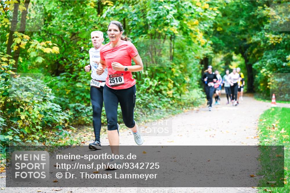 12.10.2025 - Bramfelder Halbmarathon 2025 Dr. Thomas Lammeyer http://msf.ph/oto/9342725 12.10.2025 09:55:48 Laufen 2668, 2510 meine-sportfotos.de