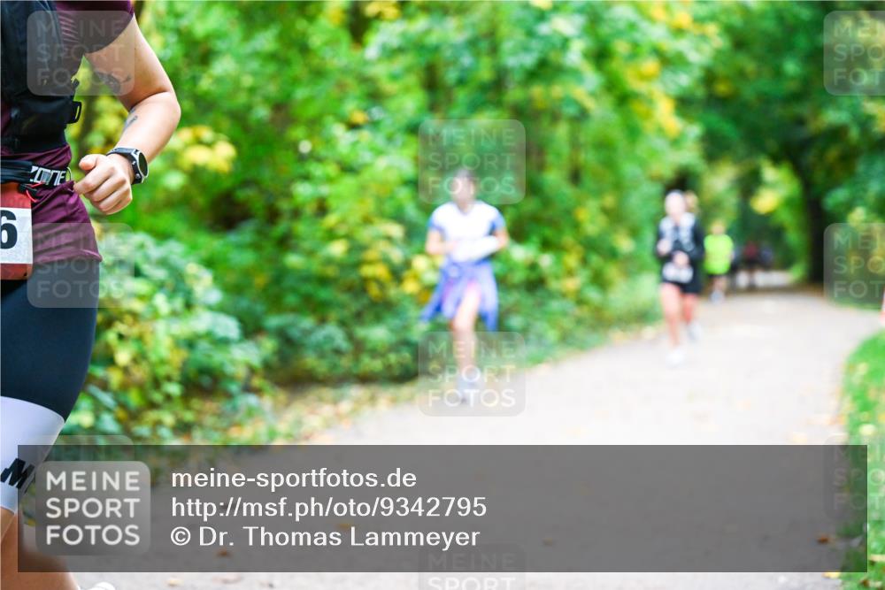 12.10.2025 - Bramfelder Halbmarathon 2025 Dr. Thomas Lammeyer http://msf.ph/oto/9342795 12.10.2025 09:55:59 Laufen 6 meine-sportfotos.de