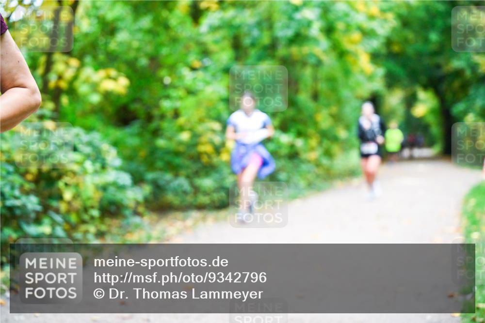 12.10.2025 - Bramfelder Halbmarathon 2025 Dr. Thomas Lammeyer http://msf.ph/oto/9342796 12.10.2025 09:56:00 Laufen  meine-sportfotos.de