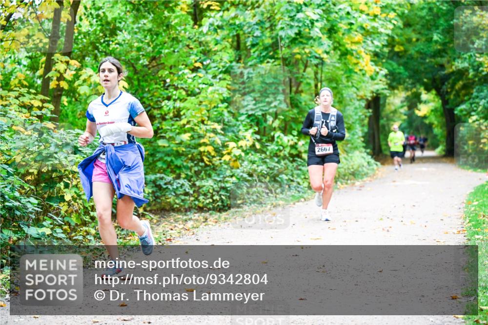 12.10.2025 - Bramfelder Halbmarathon 2025 Dr. Thomas Lammeyer http://msf.ph/oto/9342804 12.10.2025 09:56:01 Laufen 2667, 2667 meine-sportfotos.de