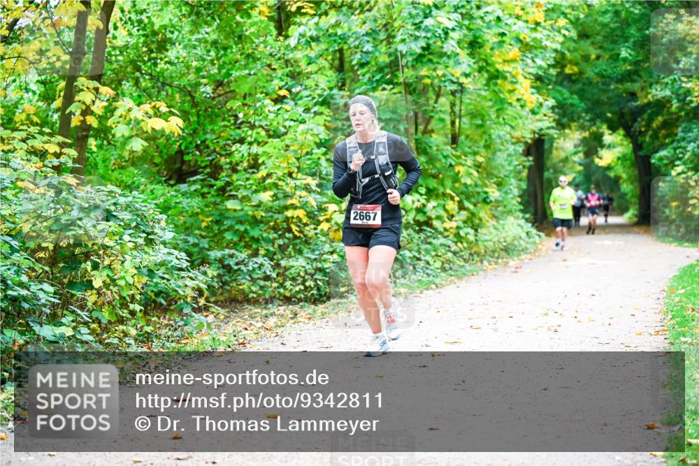 12.10.2025 - Bramfelder Halbmarathon 2025 Dr. Thomas Lammeyer http://msf.ph/oto/9342811 12.10.2025 09:56:03 Laufen 2667 meine-sportfotos.de