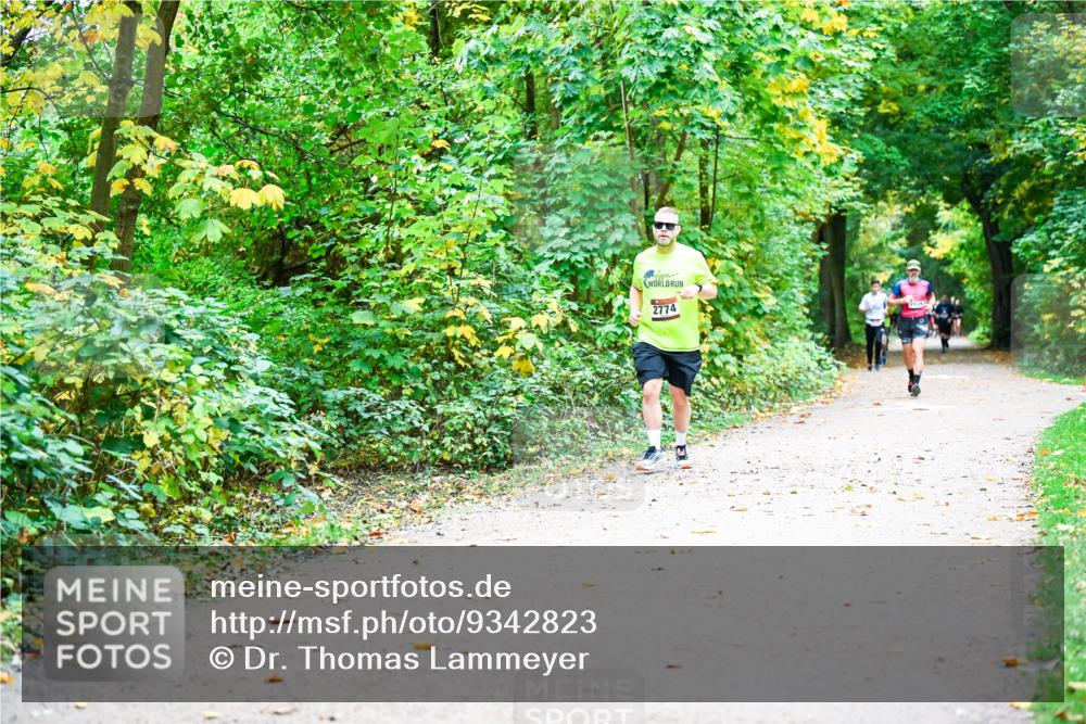12.10.2025 - Bramfelder Halbmarathon 2025 Dr. Thomas Lammeyer http://msf.ph/oto/9342823 12.10.2025 09:56:09 Laufen 2774 meine-sportfotos.de