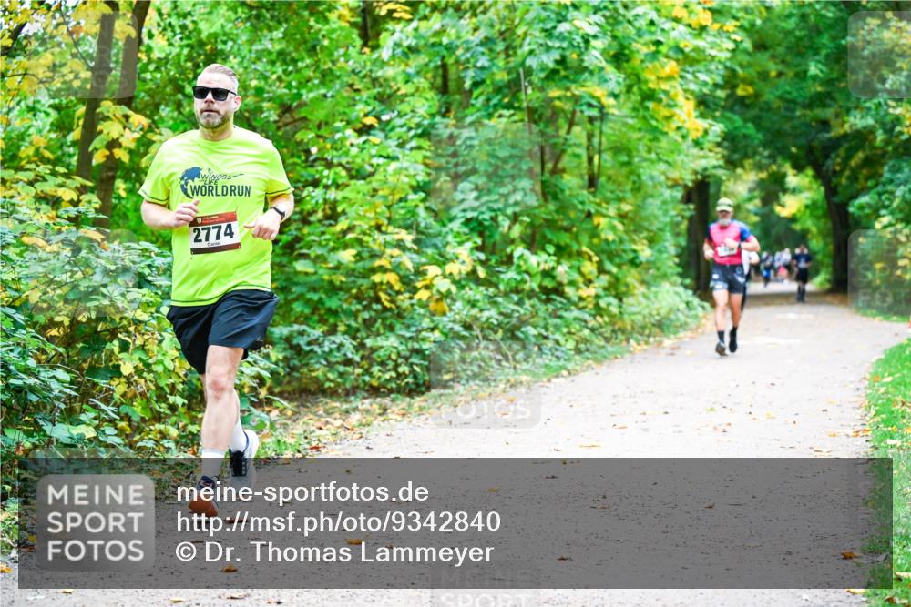 12.10.2025 - Bramfelder Halbmarathon 2025 Dr. Thomas Lammeyer http://msf.ph/oto/9342840 12.10.2025 09:56:12 Laufen 2774 meine-sportfotos.de