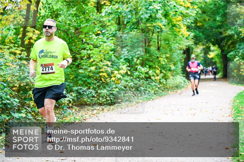 12.10.2025 - Bramfelder Halbmarathon 2025 Dr. Thomas Lammeyer http://msf.ph/oto/9342841 12.10.2025 09:56:12 Laufen 2774 meine-sportfotos.de