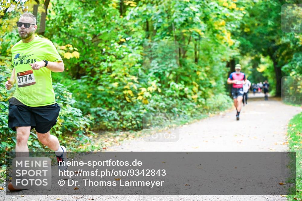 12.10.2025 - Bramfelder Halbmarathon 2025 Dr. Thomas Lammeyer http://msf.ph/oto/9342843 12.10.2025 09:56:12 Laufen 2774 meine-sportfotos.de