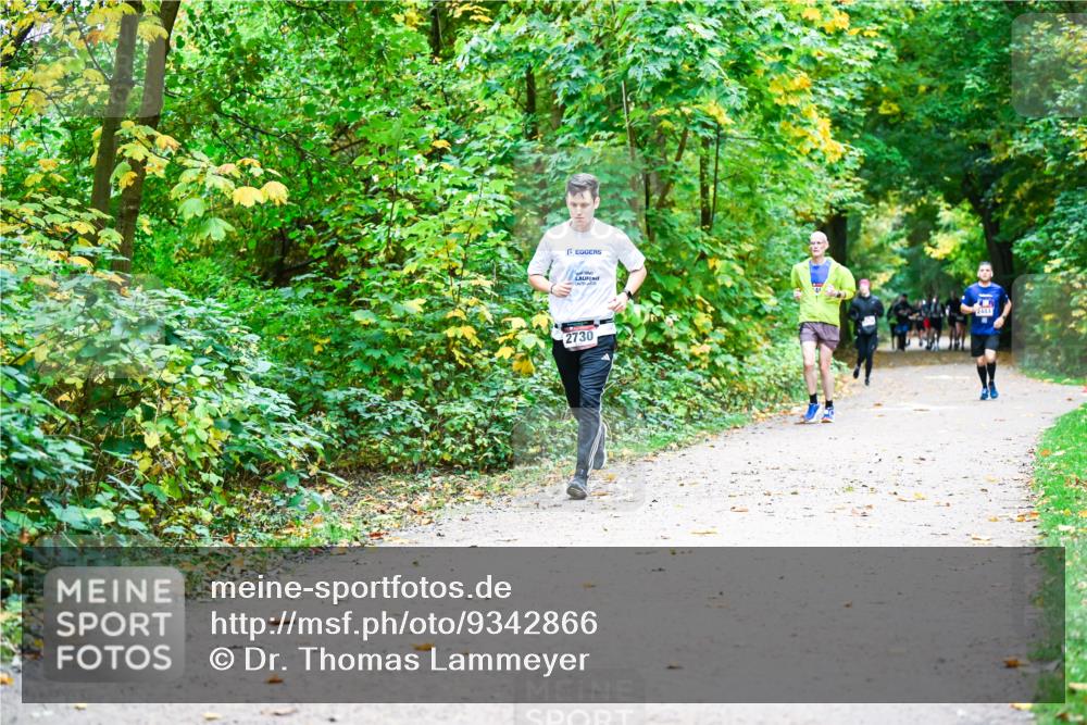 12.10.2025 - Bramfelder Halbmarathon 2025 Dr. Thomas Lammeyer http://msf.ph/oto/9342866 12.10.2025 09:56:21 Laufen 2730, 2483 meine-sportfotos.de