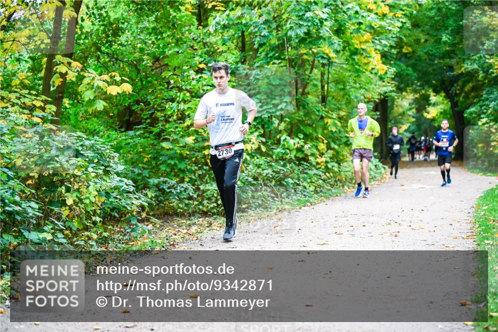 12.10.2025 - Bramfelder Halbmarathon 2025 Dr. Thomas Lammeyer http://msf.ph/oto/9342871 12.10.2025 09:56:21 Laufen 2730 meine-sportfotos.de