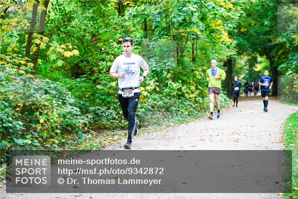 12.10.2025 - Bramfelder Halbmarathon 2025 Dr. Thomas Lammeyer http://msf.ph/oto/9342872 12.10.2025 09:56:21 Laufen 2730 meine-sportfotos.de