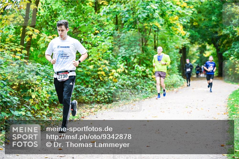 12.10.2025 - Bramfelder Halbmarathon 2025 Dr. Thomas Lammeyer http://msf.ph/oto/9342878 12.10.2025 09:56:22 Laufen 2730 meine-sportfotos.de