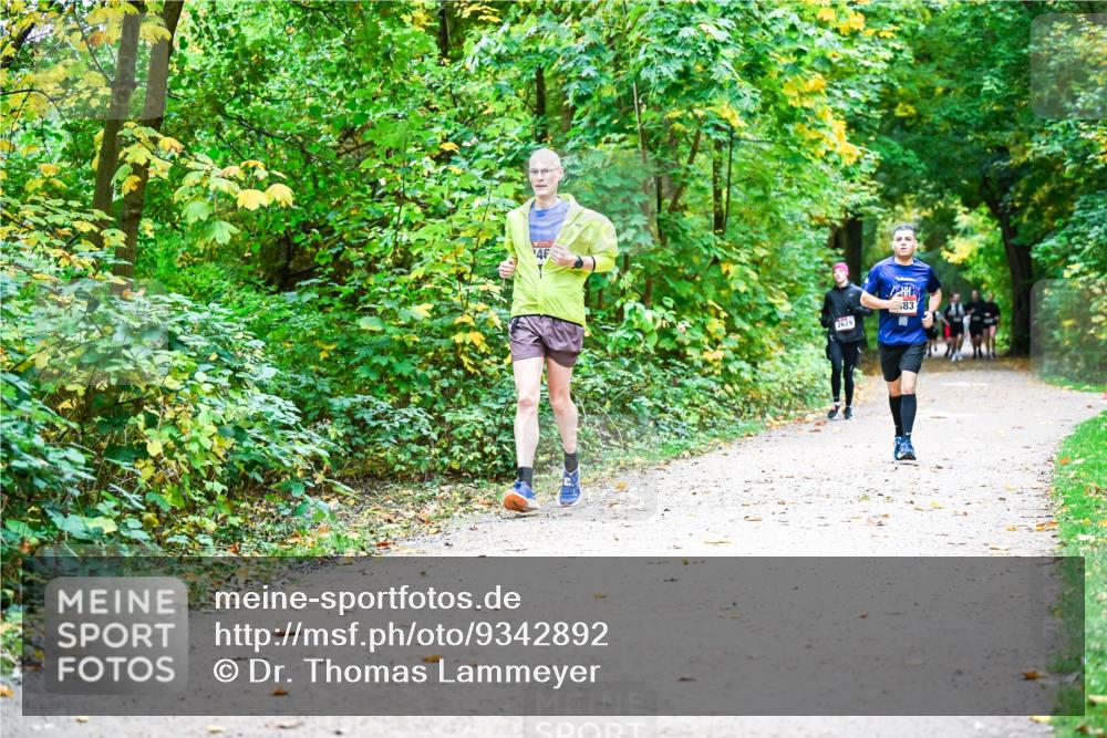 12.10.2025 - Bramfelder Halbmarathon 2025 Dr. Thomas Lammeyer http://msf.ph/oto/9342892 12.10.2025 09:56:24 Laufen 4, 2629, 83 meine-sportfotos.de