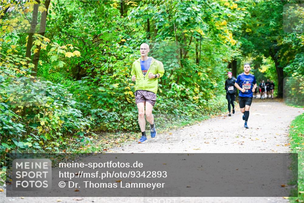 12.10.2025 - Bramfelder Halbmarathon 2025 Dr. Thomas Lammeyer http://msf.ph/oto/9342893 12.10.2025 09:56:24 Laufen 2329, 2483 meine-sportfotos.de