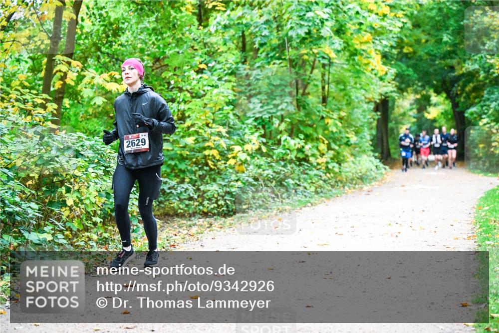 12.10.2025 - Bramfelder Halbmarathon 2025 Dr. Thomas Lammeyer http://msf.ph/oto/9342926 12.10.2025 09:56:30 Laufen 2629 meine-sportfotos.de