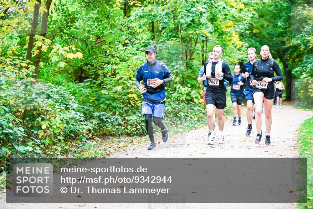 12.10.2025 - Bramfelder Halbmarathon 2025 Dr. Thomas Lammeyer http://msf.ph/oto/9342944 12.10.2025 09:56:41 Laufen 46, 25, 2687, 2462, 22744 meine-sportfotos.de