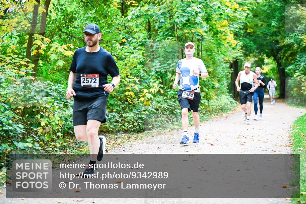 12.10.2025 - Bramfelder Halbmarathon 2025 Dr. Thomas Lammeyer http://msf.ph/oto/9342989 12.10.2025 09:56:48 Laufen 2572, 2488 meine-sportfotos.de