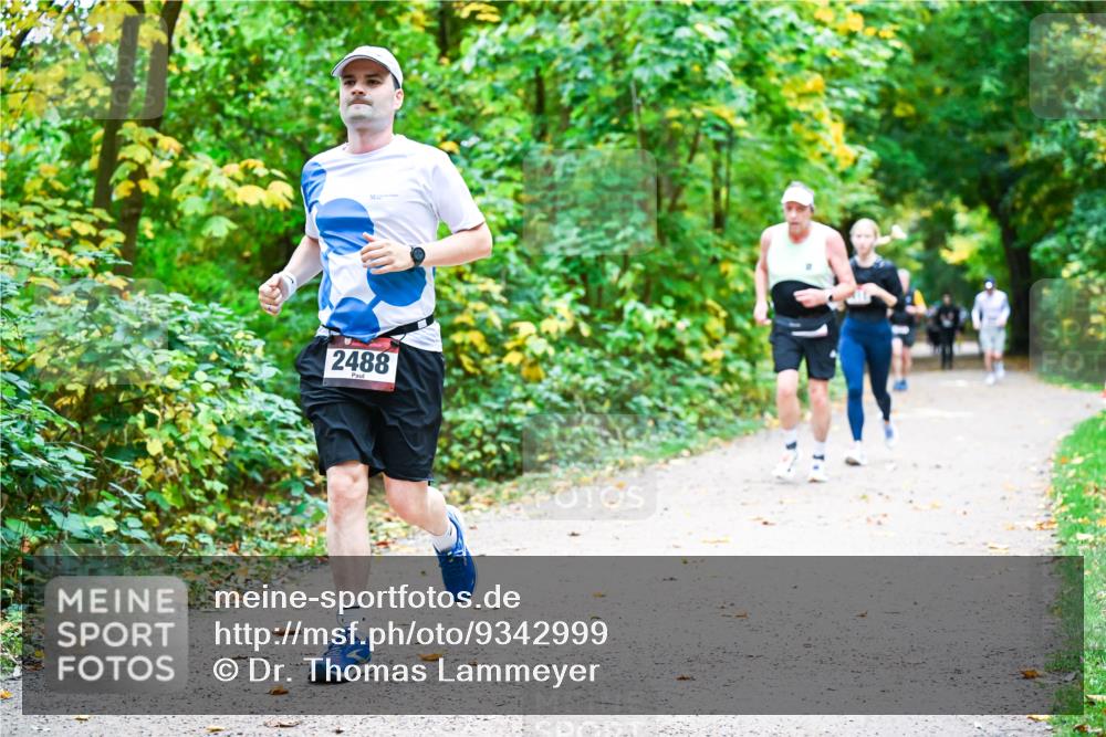 12.10.2025 - Bramfelder Halbmarathon 2025 Dr. Thomas Lammeyer http://msf.ph/oto/9342999 12.10.2025 09:56:50 Laufen 2488 meine-sportfotos.de
