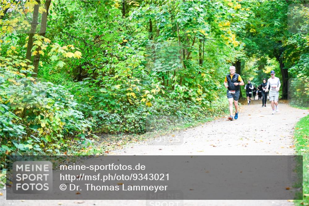 12.10.2025 - Bramfelder Halbmarathon 2025 Dr. Thomas Lammeyer http://msf.ph/oto/9343021 12.10.2025 09:56:54 Laufen 2606 meine-sportfotos.de