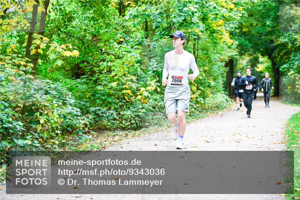 12.10.2025 - Bramfelder Halbmarathon 2025 Dr. Thomas Lammeyer http://msf.ph/oto/9343036 12.10.2025 09:57:01 Laufen 2606, 271 meine-sportfotos.de