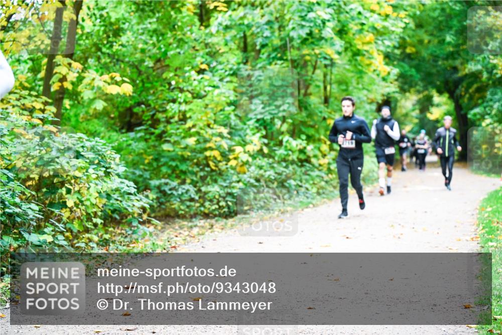 12.10.2025 - Bramfelder Halbmarathon 2025 Dr. Thomas Lammeyer http://msf.ph/oto/9343048 12.10.2025 09:57:03 Laufen  meine-sportfotos.de