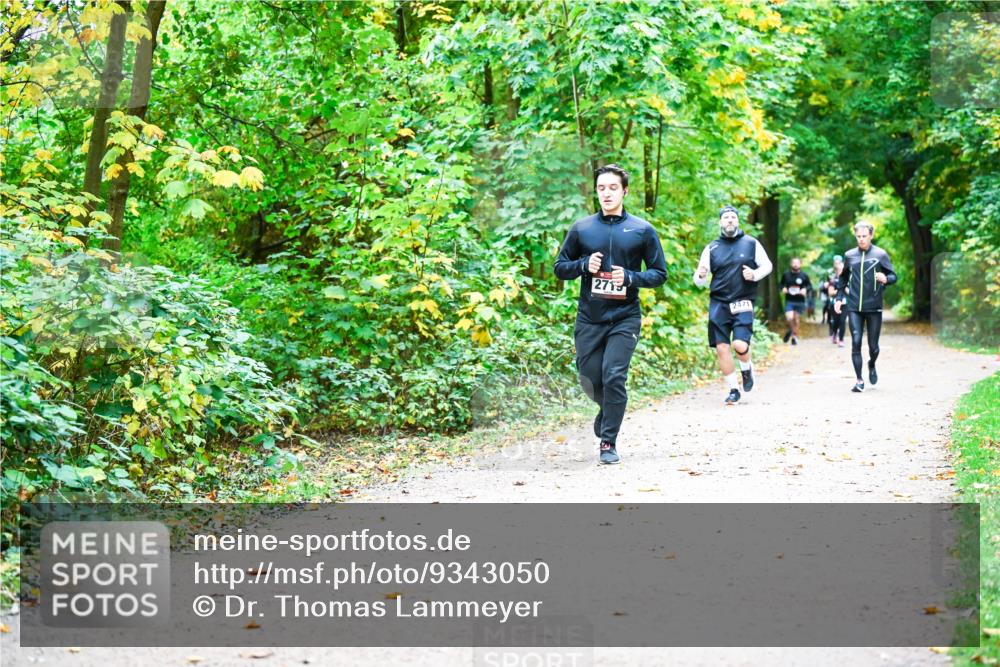 12.10.2025 - Bramfelder Halbmarathon 2025 Dr. Thomas Lammeyer http://msf.ph/oto/9343050 12.10.2025 09:57:04 Laufen 2713, 2471 meine-sportfotos.de