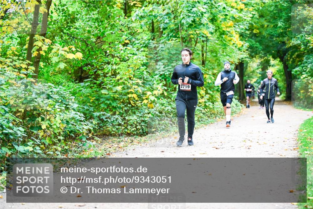 12.10.2025 - Bramfelder Halbmarathon 2025 Dr. Thomas Lammeyer http://msf.ph/oto/9343051 12.10.2025 09:57:04 Laufen 2719 meine-sportfotos.de