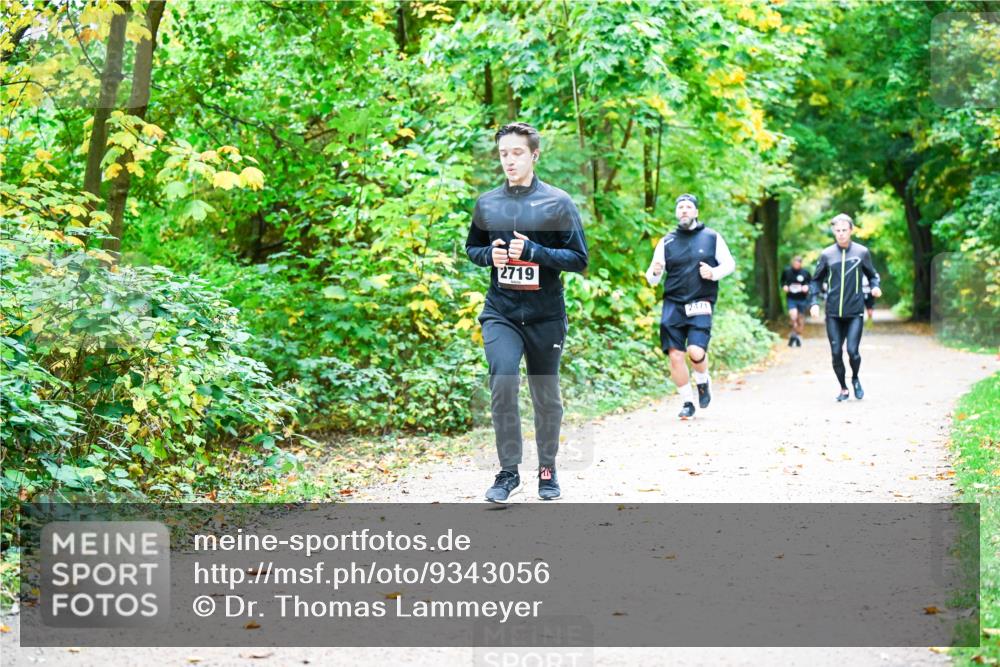 12.10.2025 - Bramfelder Halbmarathon 2025 Dr. Thomas Lammeyer http://msf.ph/oto/9343056 12.10.2025 09:57:05 Laufen 2719, 2471 meine-sportfotos.de