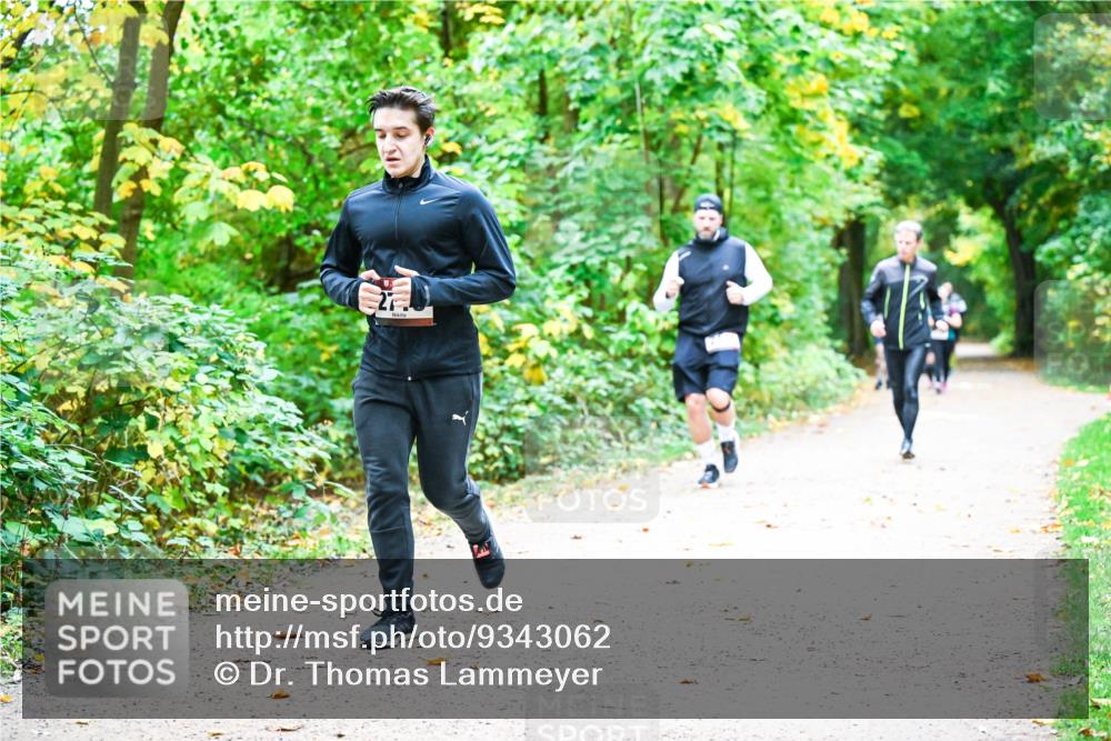 12.10.2025 - Bramfelder Halbmarathon 2025 Dr. Thomas Lammeyer http://msf.ph/oto/9343062 12.10.2025 09:57:05 Laufen  meine-sportfotos.de