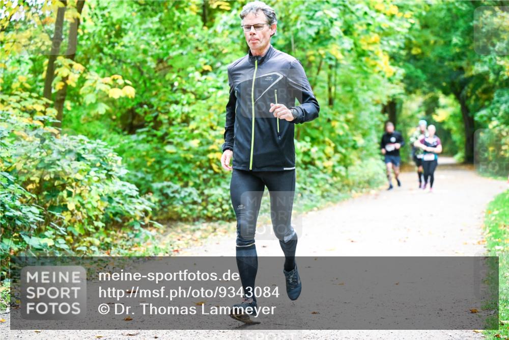 12.10.2025 - Bramfelder Halbmarathon 2025 Dr. Thomas Lammeyer http://msf.ph/oto/9343084 12.10.2025 09:57:09 Laufen  meine-sportfotos.de