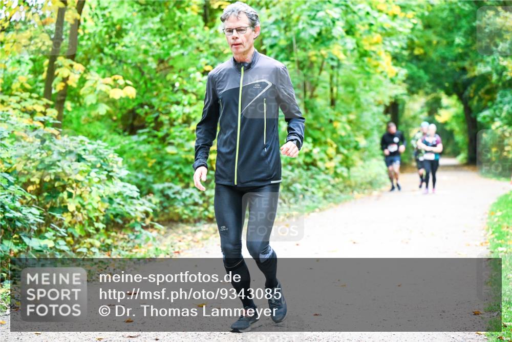 12.10.2025 - Bramfelder Halbmarathon 2025 Dr. Thomas Lammeyer http://msf.ph/oto/9343085 12.10.2025 09:57:10 Laufen  meine-sportfotos.de