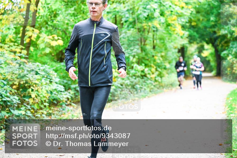12.10.2025 - Bramfelder Halbmarathon 2025 Dr. Thomas Lammeyer http://msf.ph/oto/9343087 12.10.2025 09:57:10 Laufen  meine-sportfotos.de