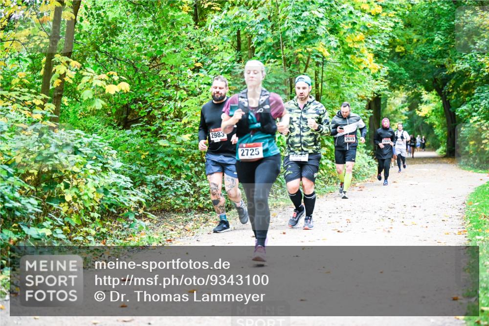 12.10.2025 - Bramfelder Halbmarathon 2025 Dr. Thomas Lammeyer http://msf.ph/oto/9343100 12.10.2025 09:57:15 Laufen 2983, 2725, 2615, 28991 meine-sportfotos.de