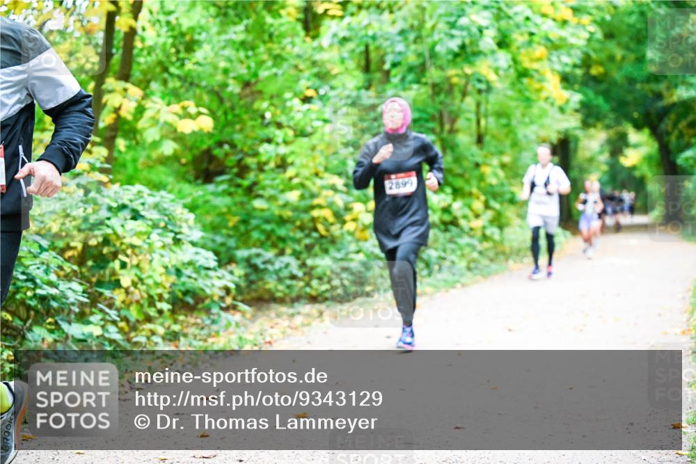 12.10.2025 - Bramfelder Halbmarathon 2025 Dr. Thomas Lammeyer http://msf.ph/oto/9343129 12.10.2025 09:57:21 Laufen 2899 meine-sportfotos.de