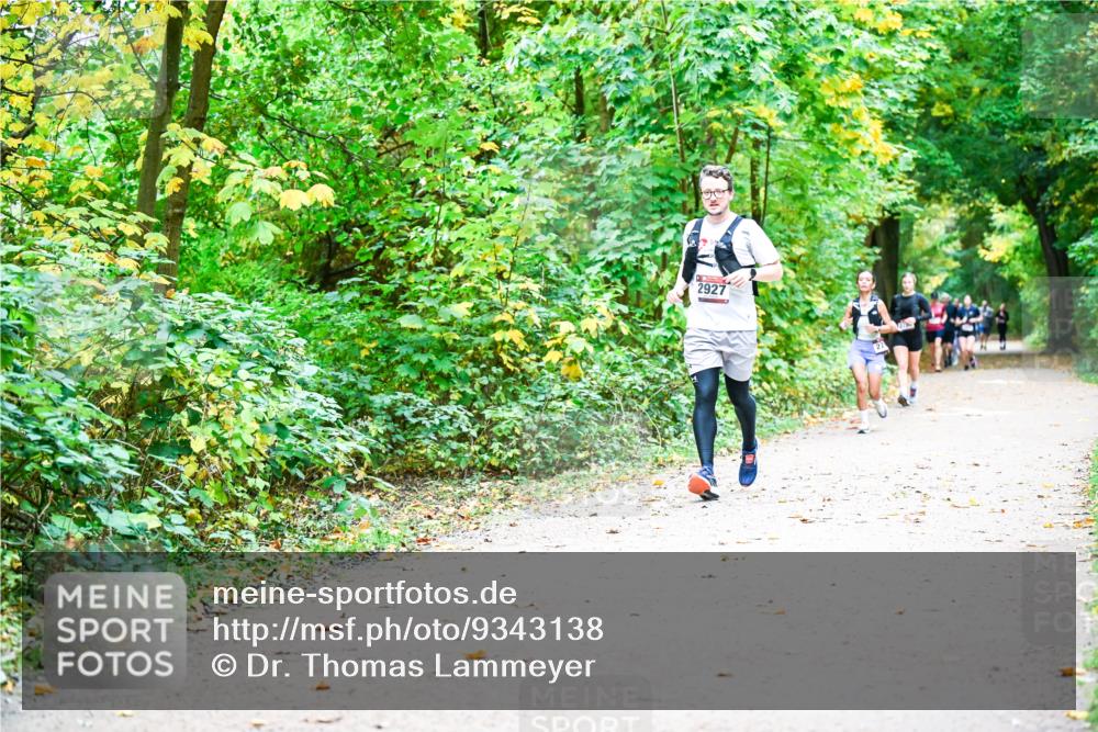 12.10.2025 - Bramfelder Halbmarathon 2025 Dr. Thomas Lammeyer http://msf.ph/oto/9343138 12.10.2025 09:57:24 Laufen 2927 meine-sportfotos.de