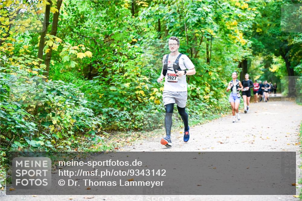 12.10.2025 - Bramfelder Halbmarathon 2025 Dr. Thomas Lammeyer http://msf.ph/oto/9343142 12.10.2025 09:57:24 Laufen 2927 meine-sportfotos.de
