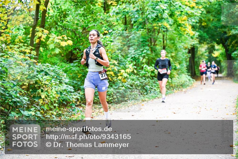 12.10.2025 - Bramfelder Halbmarathon 2025 Dr. Thomas Lammeyer http://msf.ph/oto/9343165 12.10.2025 09:57:28 Laufen 27, 785 meine-sportfotos.de