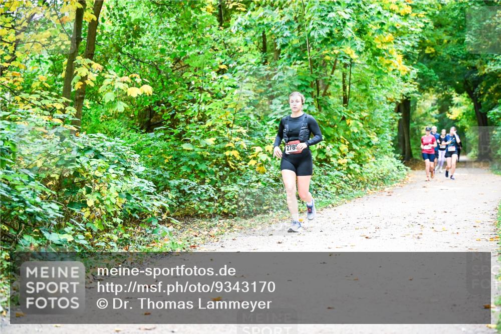12.10.2025 - Bramfelder Halbmarathon 2025 Dr. Thomas Lammeyer http://msf.ph/oto/9343170 12.10.2025 09:57:30 Laufen 2785 meine-sportfotos.de