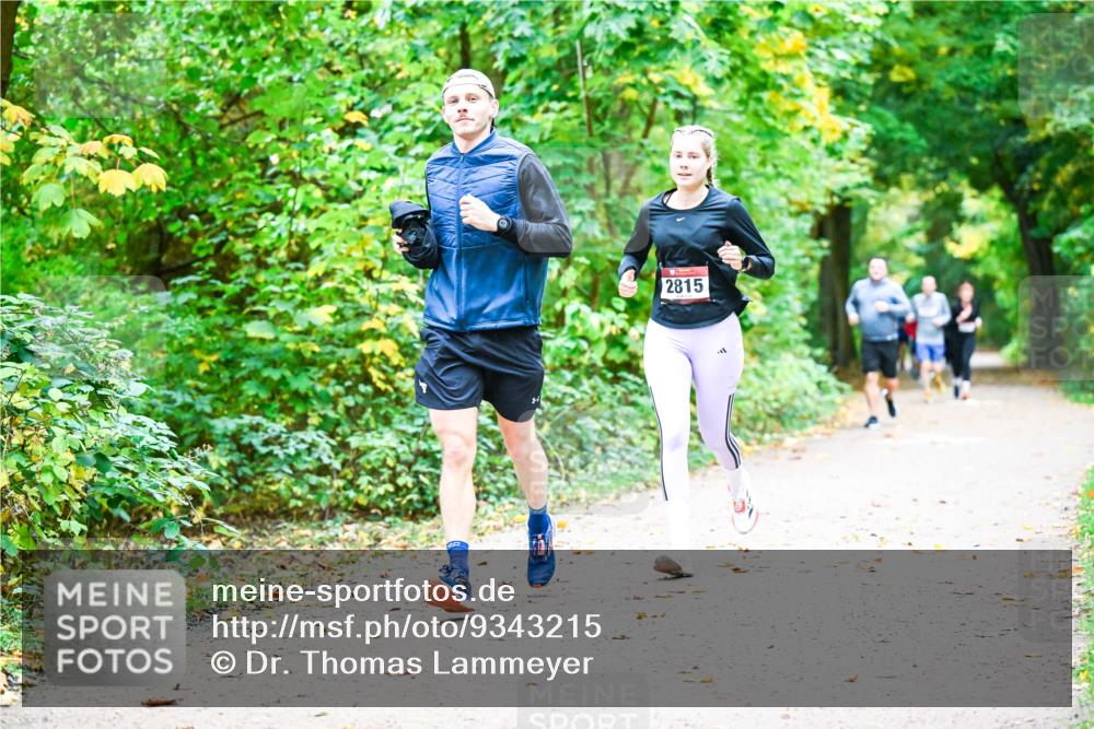 12.10.2025 - Bramfelder Halbmarathon 2025 Dr. Thomas Lammeyer http://msf.ph/oto/9343215 12.10.2025 09:57:41 Laufen 2815 meine-sportfotos.de