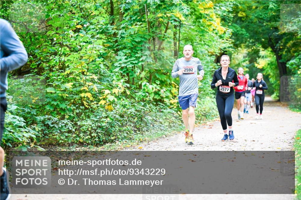 12.10.2025 - Bramfelder Halbmarathon 2025 Dr. Thomas Lammeyer http://msf.ph/oto/9343229 12.10.2025 09:57:50 Laufen 2592, 2577, 2800 meine-sportfotos.de