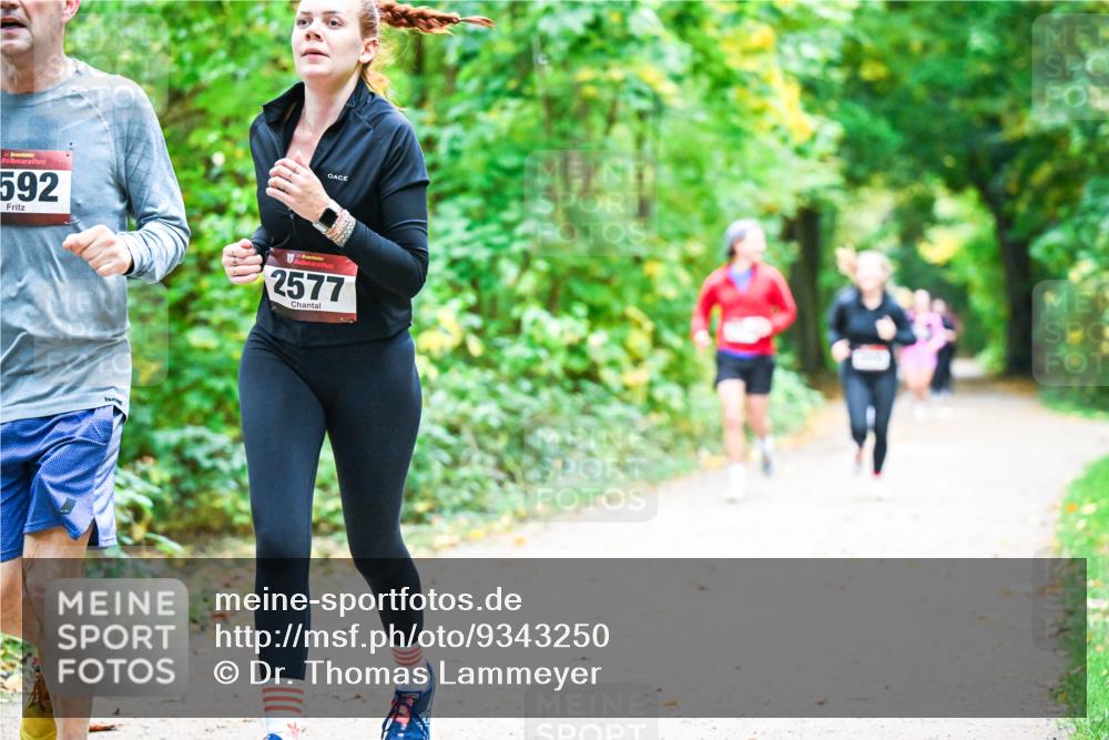 12.10.2025 - Bramfelder Halbmarathon 2025 Dr. Thomas Lammeyer http://msf.ph/oto/9343250 12.10.2025 09:57:53 Laufen 592, 2577 meine-sportfotos.de