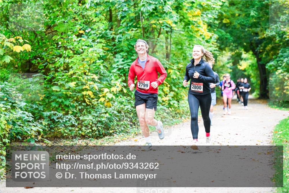 12.10.2025 - Bramfelder Halbmarathon 2025 Dr. Thomas Lammeyer http://msf.ph/oto/9343262 12.10.2025 09:57:56 Laufen 2800, 2799 meine-sportfotos.de