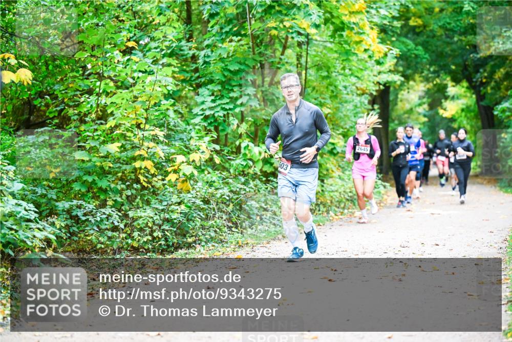 12.10.2025 - Bramfelder Halbmarathon 2025 Dr. Thomas Lammeyer http://msf.ph/oto/9343275 12.10.2025 09:57:58 Laufen 503, 2645 meine-sportfotos.de