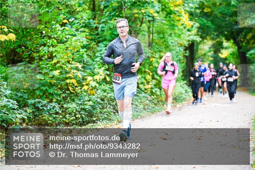 12.10.2025 - Bramfelder Halbmarathon 2025 Dr. Thomas Lammeyer http://msf.ph/oto/9343282 12.10.2025 09:57:59 Laufen 503, 2645 meine-sportfotos.de
