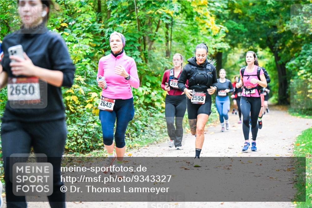 12.10.2025 - Bramfelder Halbmarathon 2025 Dr. Thomas Lammeyer http://msf.ph/oto/9343327 12.10.2025 09:58:08 Laufen 2650, 2648, 287, 2555 meine-sportfotos.de