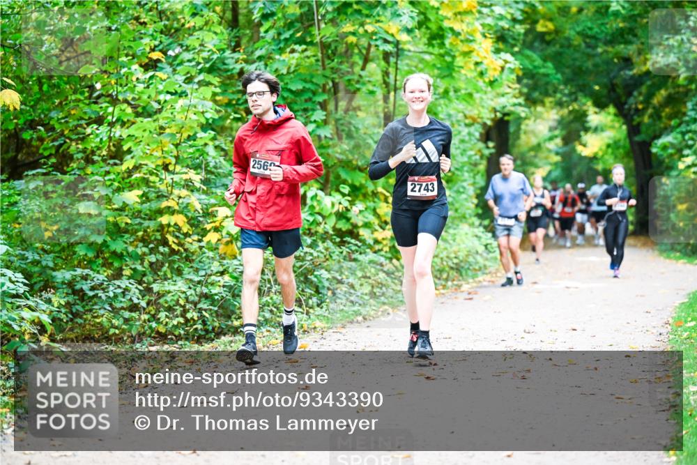 12.10.2025 - Bramfelder Halbmarathon 2025 Dr. Thomas Lammeyer http://msf.ph/oto/9343390 12.10.2025 09:58:18 Laufen 2560, 2743 meine-sportfotos.de