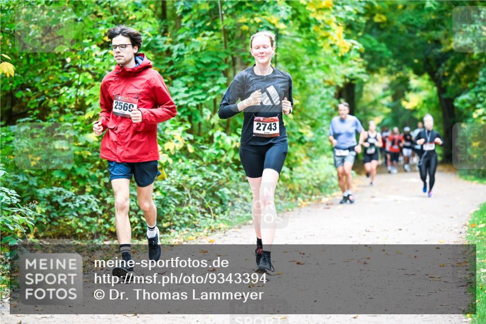 12.10.2025 - Bramfelder Halbmarathon 2025 Dr. Thomas Lammeyer http://msf.ph/oto/9343394 12.10.2025 09:58:19 Laufen 2569, 2743 meine-sportfotos.de