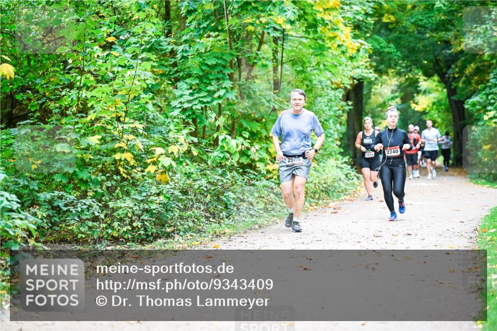 12.10.2025 - Bramfelder Halbmarathon 2025 Dr. Thomas Lammeyer http://msf.ph/oto/9343409 12.10.2025 09:58:22 Laufen 2585, 2740 meine-sportfotos.de