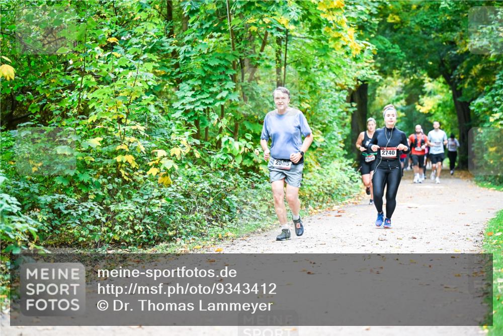 12.10.2025 - Bramfelder Halbmarathon 2025 Dr. Thomas Lammeyer http://msf.ph/oto/9343412 12.10.2025 09:58:22 Laufen 2585, 2740 meine-sportfotos.de