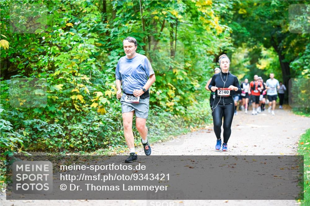 12.10.2025 - Bramfelder Halbmarathon 2025 Dr. Thomas Lammeyer http://msf.ph/oto/9343421 12.10.2025 09:58:24 Laufen 2740, 2585 meine-sportfotos.de