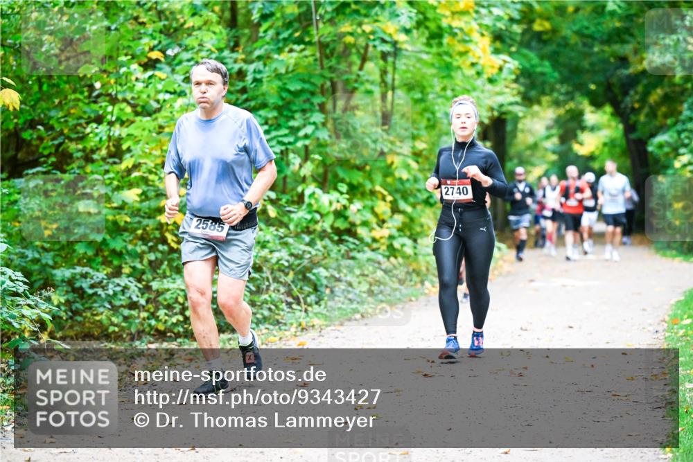 12.10.2025 - Bramfelder Halbmarathon 2025 Dr. Thomas Lammeyer http://msf.ph/oto/9343427 12.10.2025 09:58:24 Laufen 2585, 2740 meine-sportfotos.de