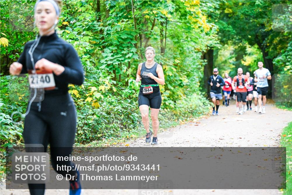 12.10.2025 - Bramfelder Halbmarathon 2025 Dr. Thomas Lammeyer http://msf.ph/oto/9343441 12.10.2025 09:58:27 Laufen 2740, 2944 meine-sportfotos.de